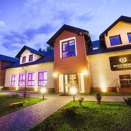 Biała Akacja Resort&Business Prudnik Exterior foto