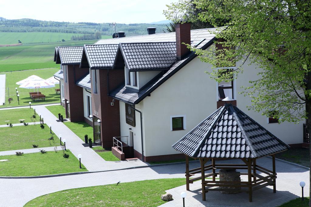 Biała Akacja Resort&Business Prudnik Exterior foto