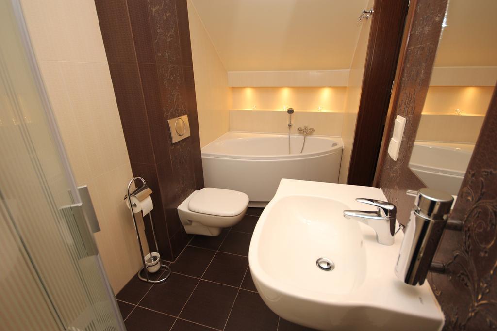 Biała Akacja Resort&Business Prudnik Zimmer foto