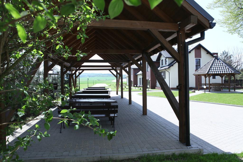 Biała Akacja Resort&Business Prudnik Exterior foto